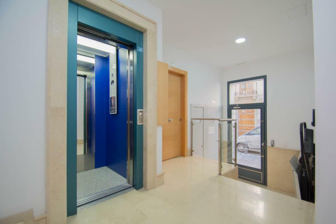 Apartament Gran Via 1B & Parking Opcional Grenada Zewnętrze zdjęcie